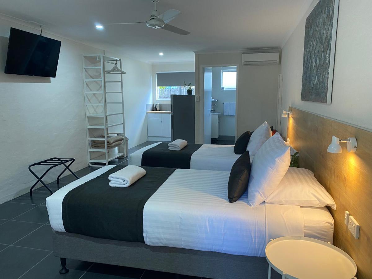 Tin Can Bay Motel Εξωτερικό φωτογραφία