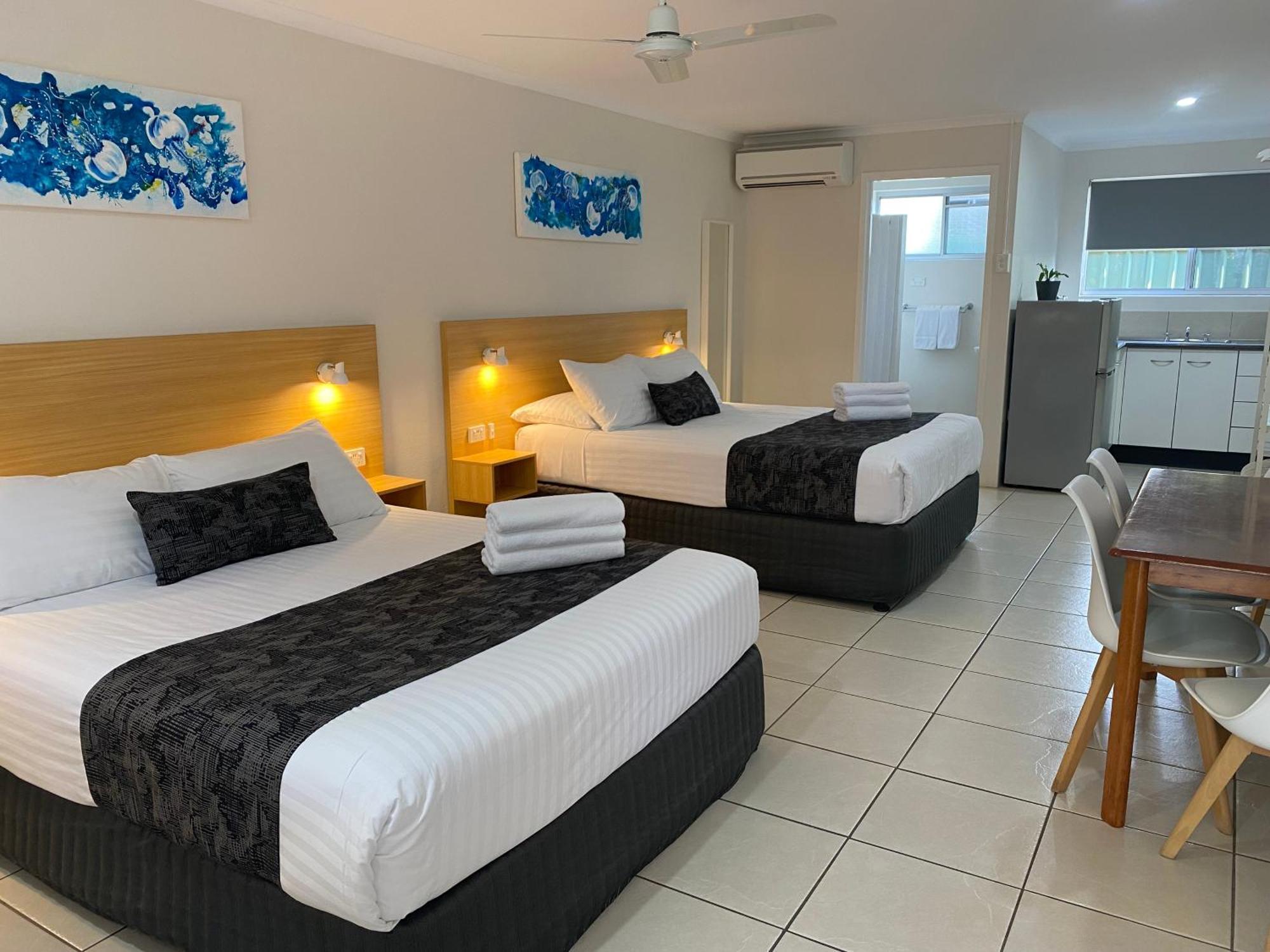 Tin Can Bay Motel Εξωτερικό φωτογραφία