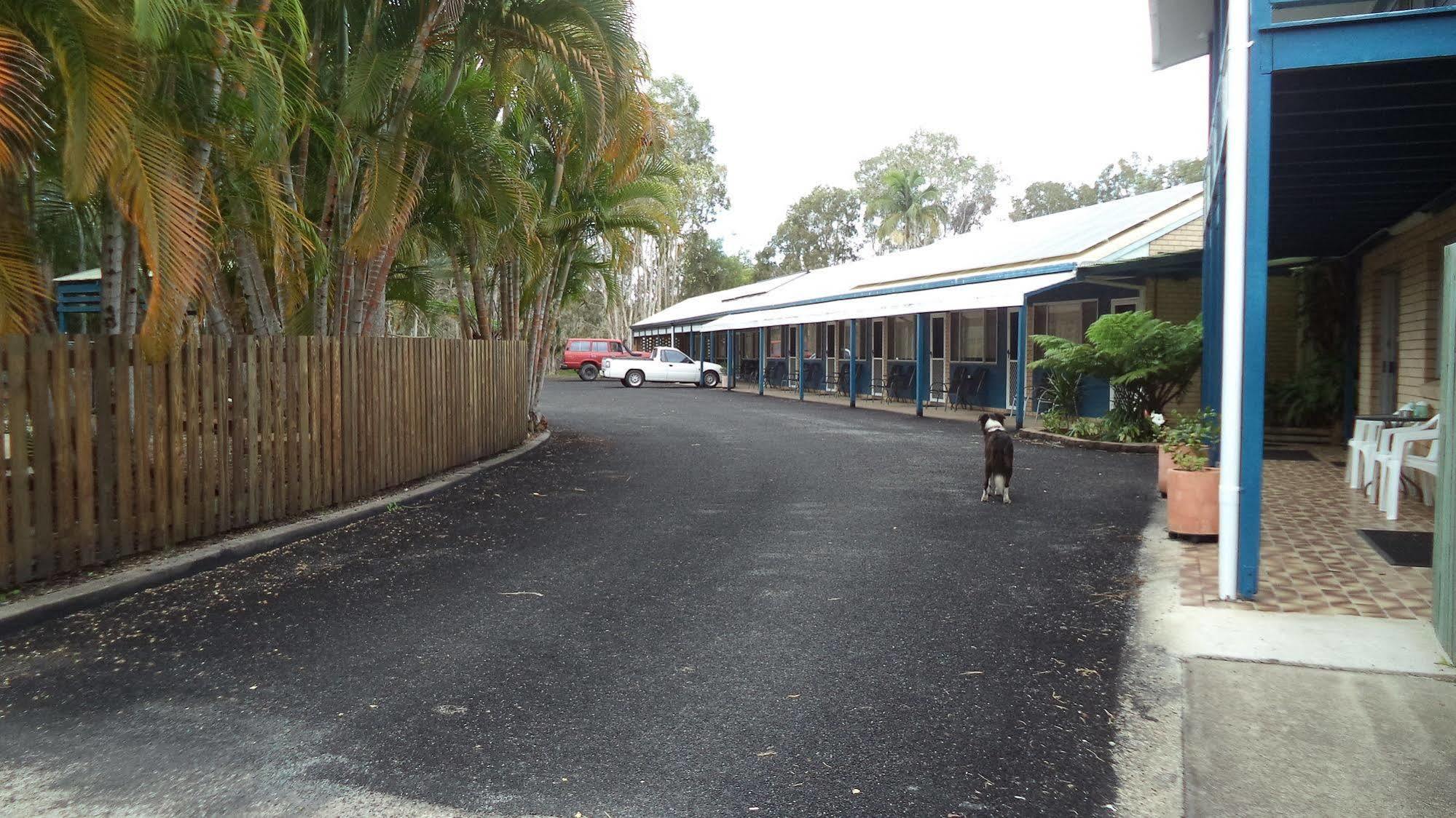 Tin Can Bay Motel Εξωτερικό φωτογραφία